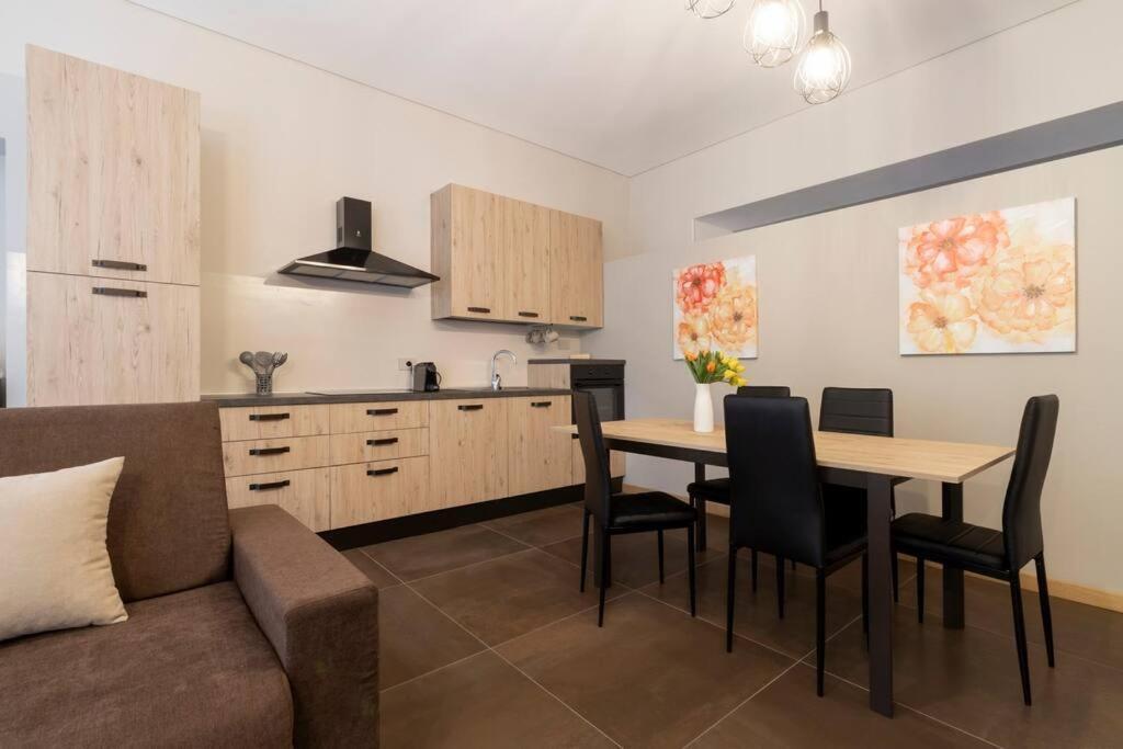 Piazza San Carlo Elegante Loft In Centro - Wi-Fi Apartment ตูริน ภายนอก รูปภาพ